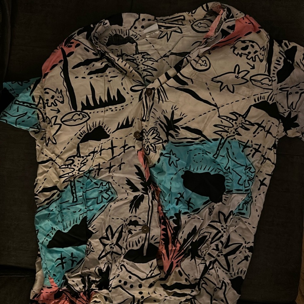 Vintage 80’s Off Shore Wild Design button-up shirt.  Rare!